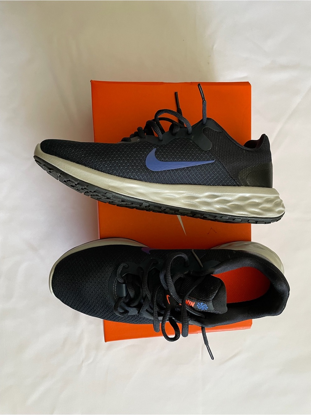Nike Men’s Navy Blue Running Shoes with Blue Swoosh